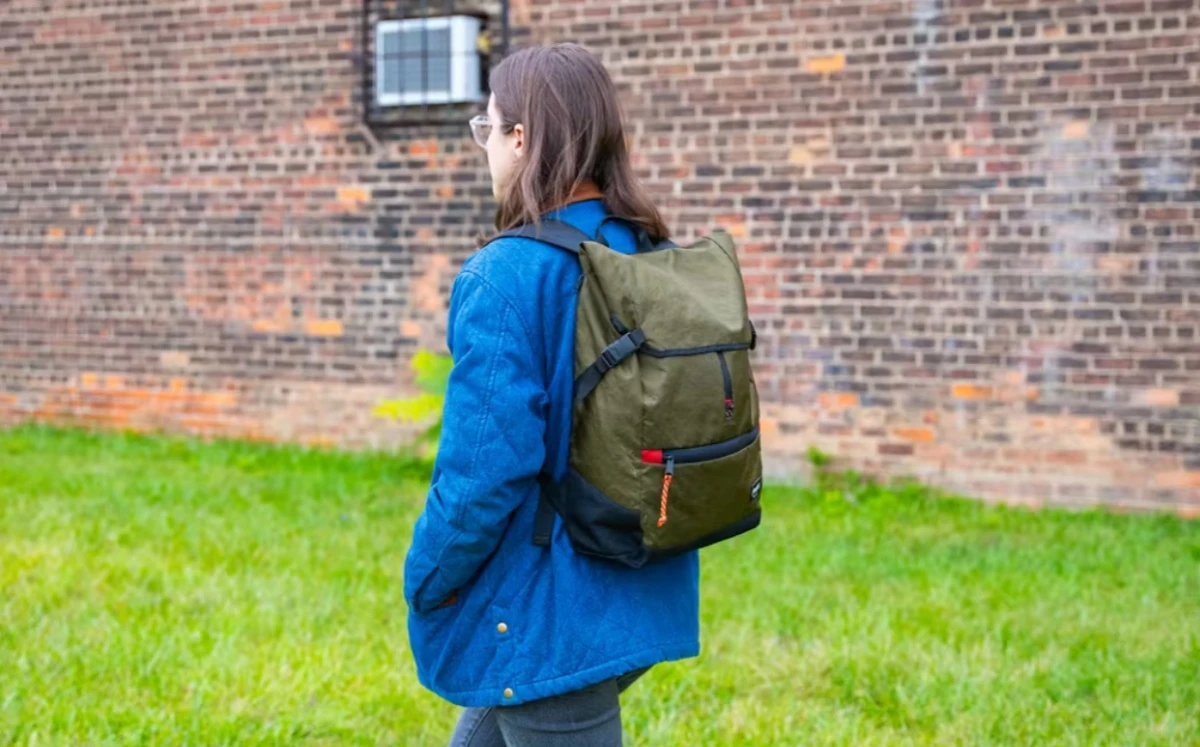 Flowfold Commuter Center Zip Backpack Flowfold Commuter Center Zip Backpack